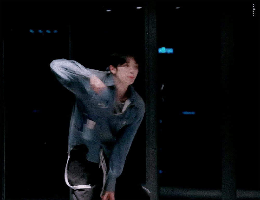 Latest photo of Sungchan (RIIZE)