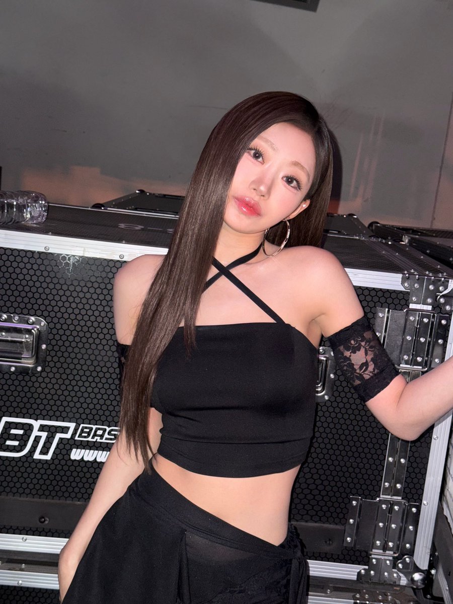 Latest photo of KISS OF LIFE