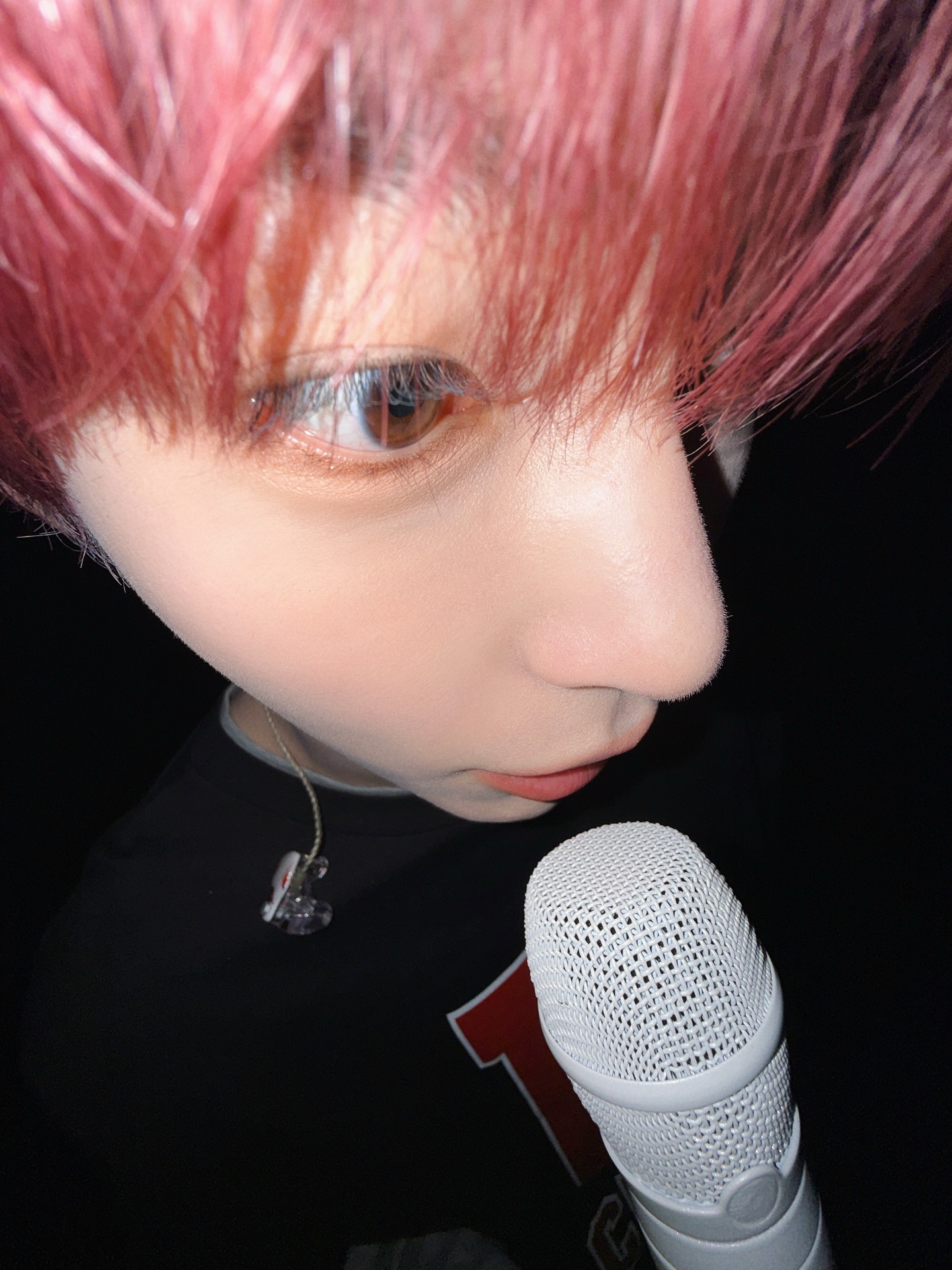 成韩彬 (ZEROBASEONE)粉丝拍下的瞬间