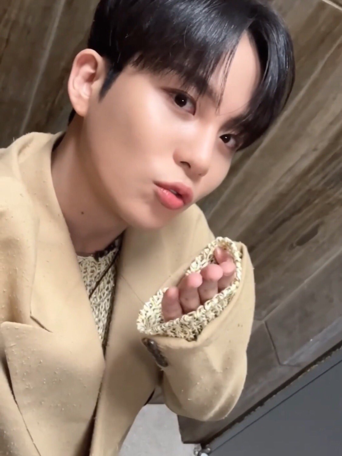 Latest photo of Jongho (ATEEZ)