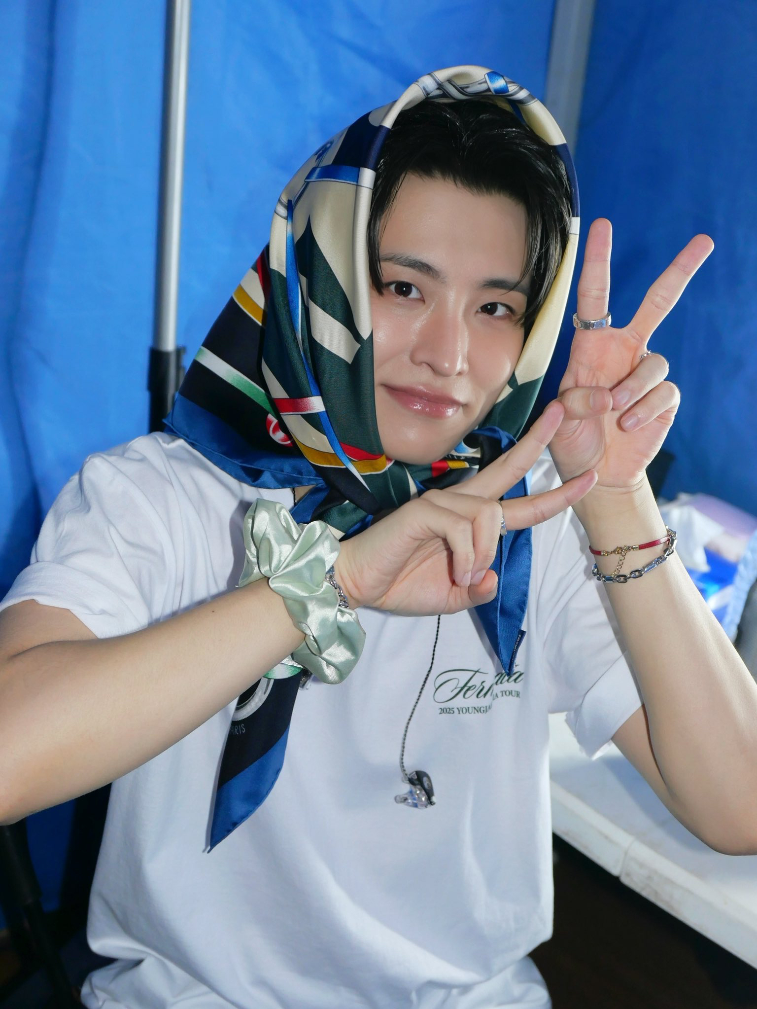 Behind-the-scenes cut of Youngjae (GOT7)