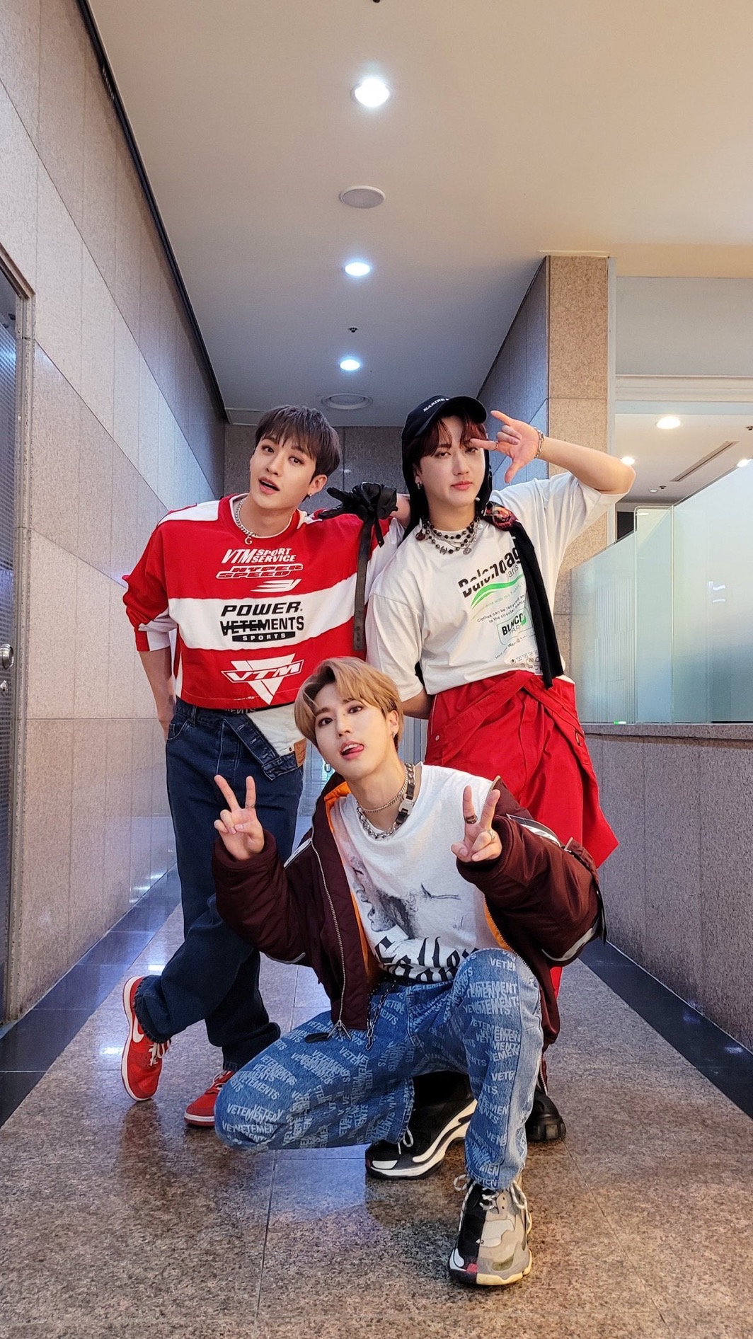Today's most popular wallpaper in the HAN (Stray Kids) community