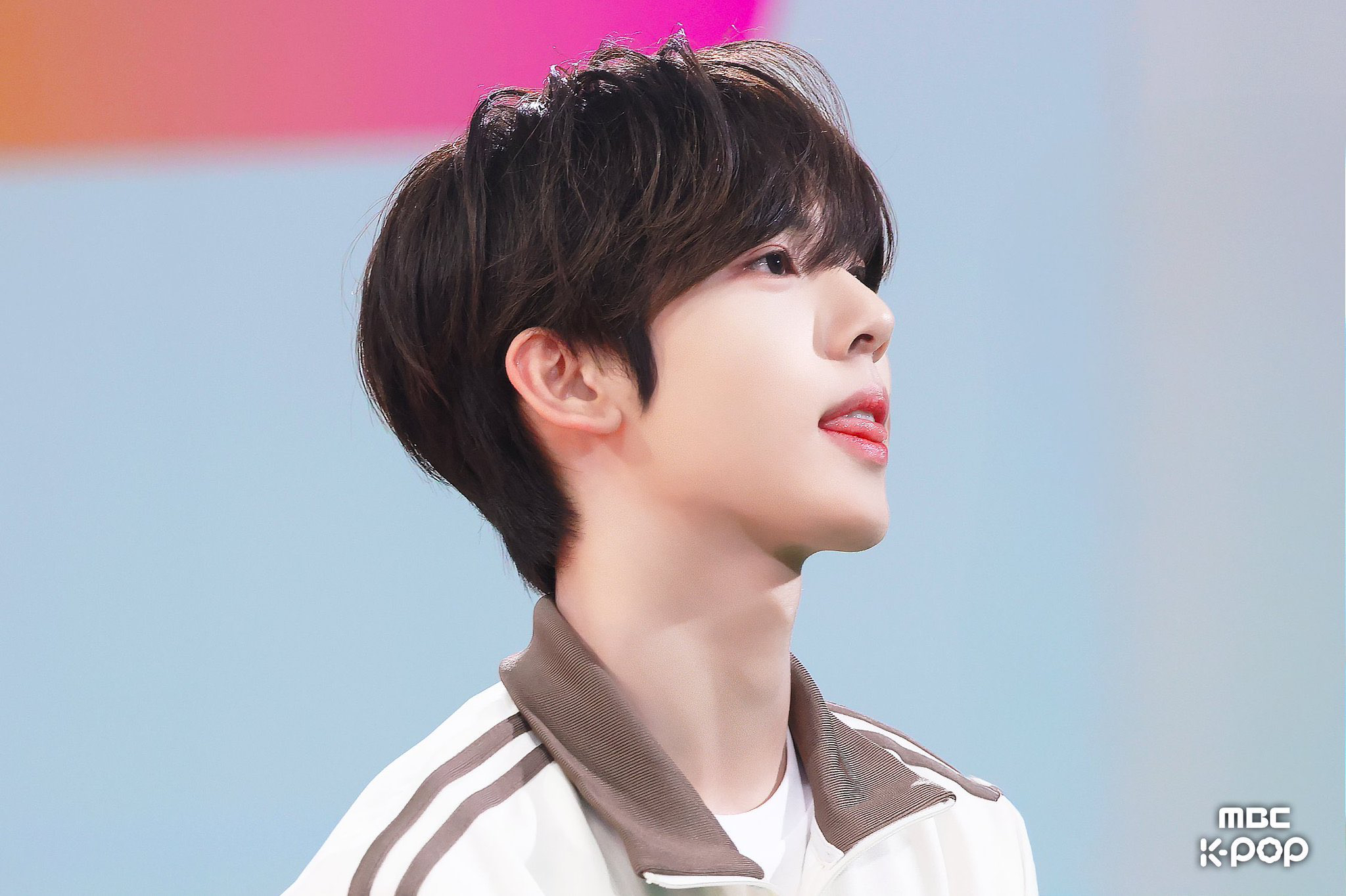 Foto aktivitas terbaru Han Yujin (ZEROBASEONE)