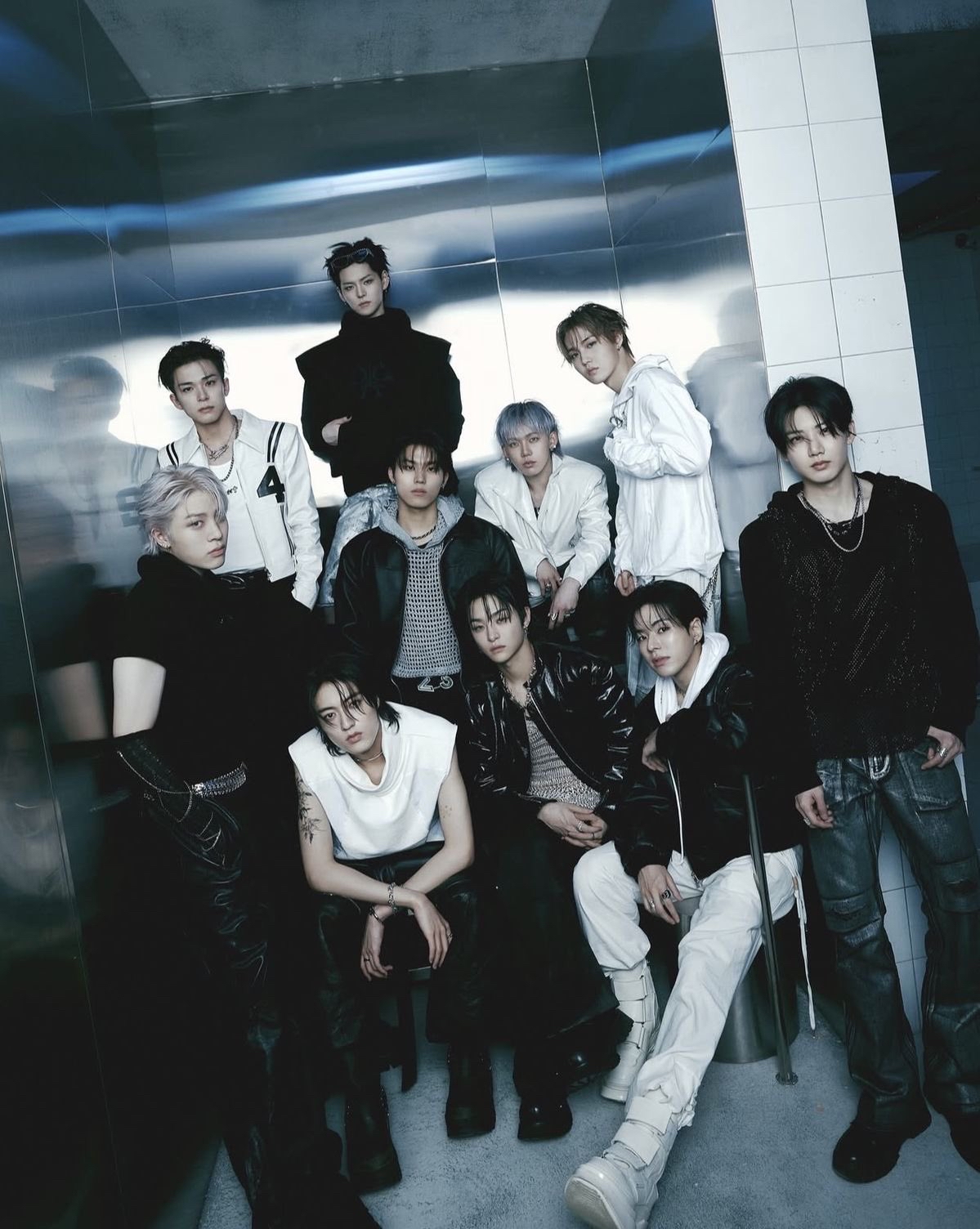 Behind-the-scenes cut of TREASURE