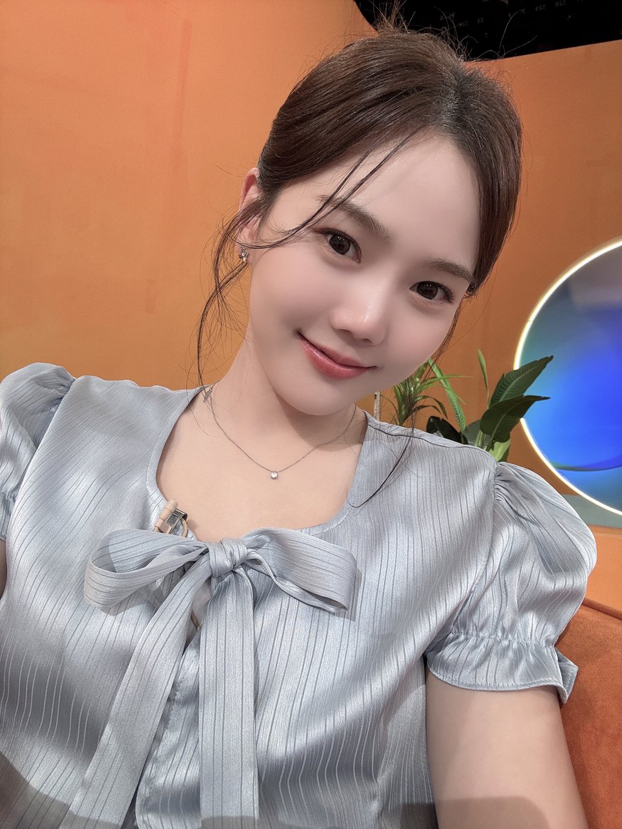 Behind-the-scenes cut of OH MY GIRL