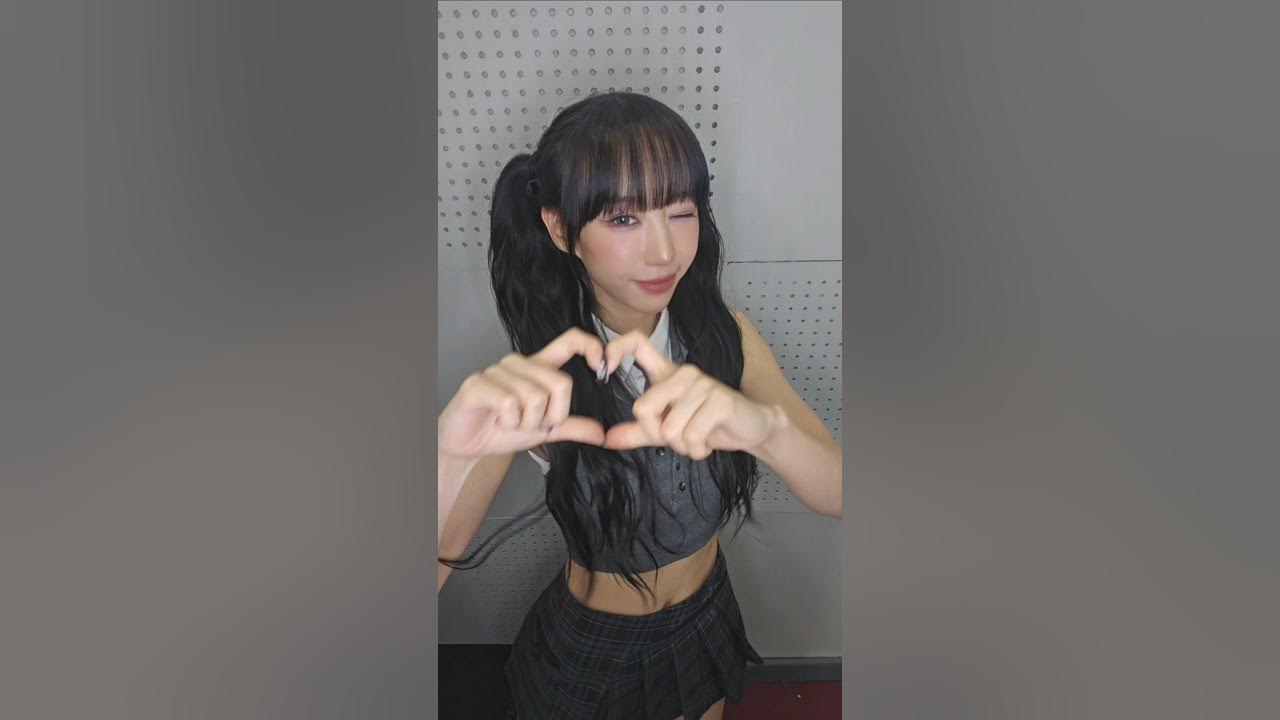 Zuu (SECRET NUMBER)の舞台裏ショット