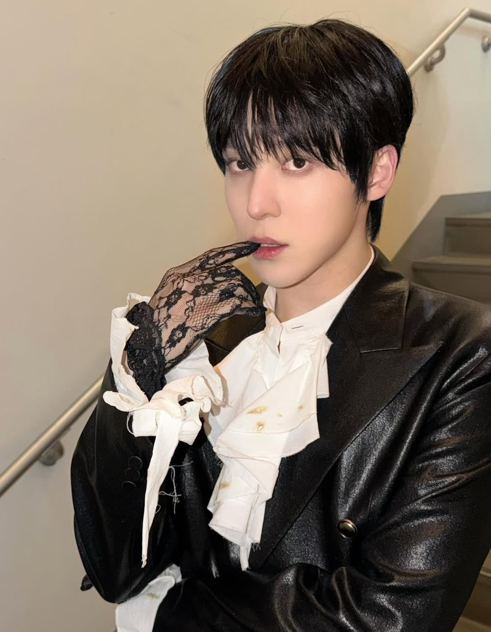 Behind-the-scenes cut of Yunho (ATEEZ)