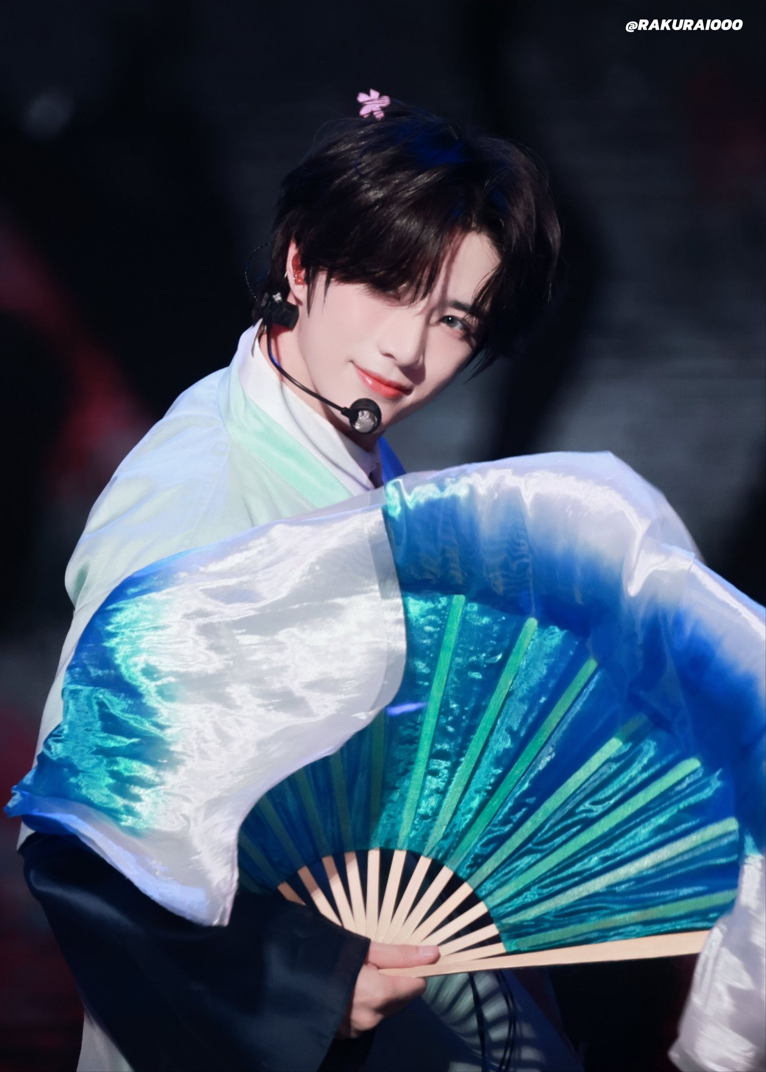 A moment captured by Beomgyu (TOMORROW X TOGETHER)'s fan