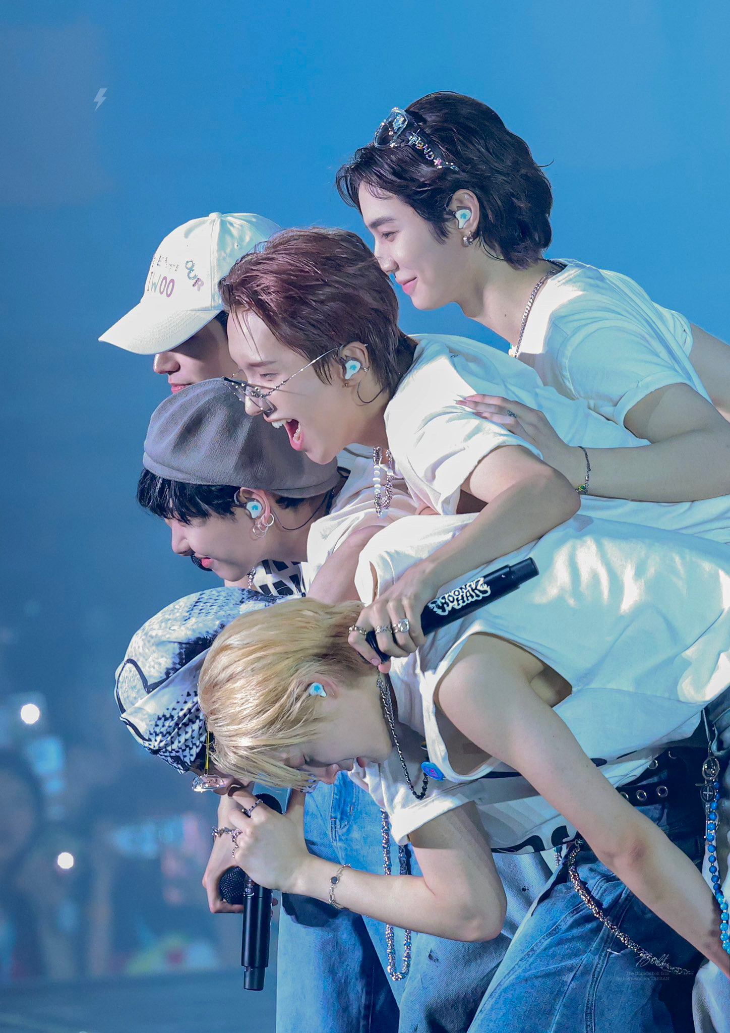 Behind-the-scenes cut of BOYNEXTDOOR