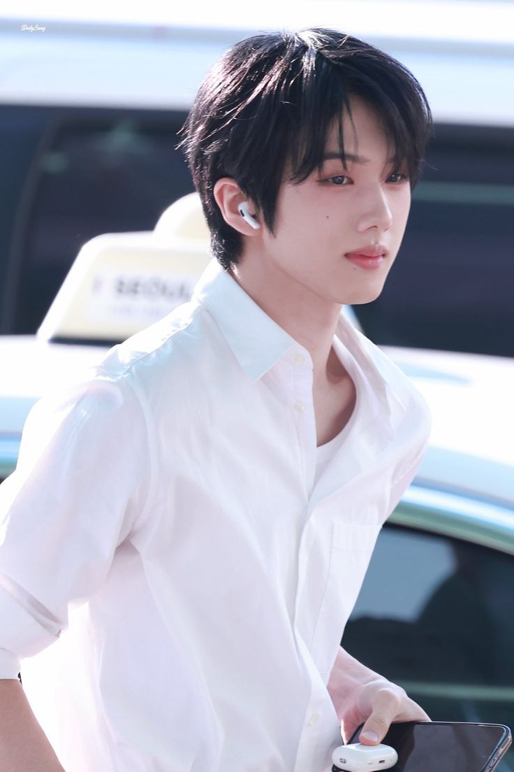 Behind-the-scenes cut of Jisung (NCT DREAM)