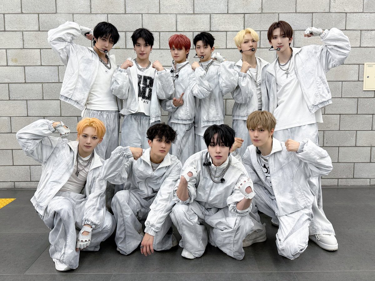 A moment captured by Xikers's fan