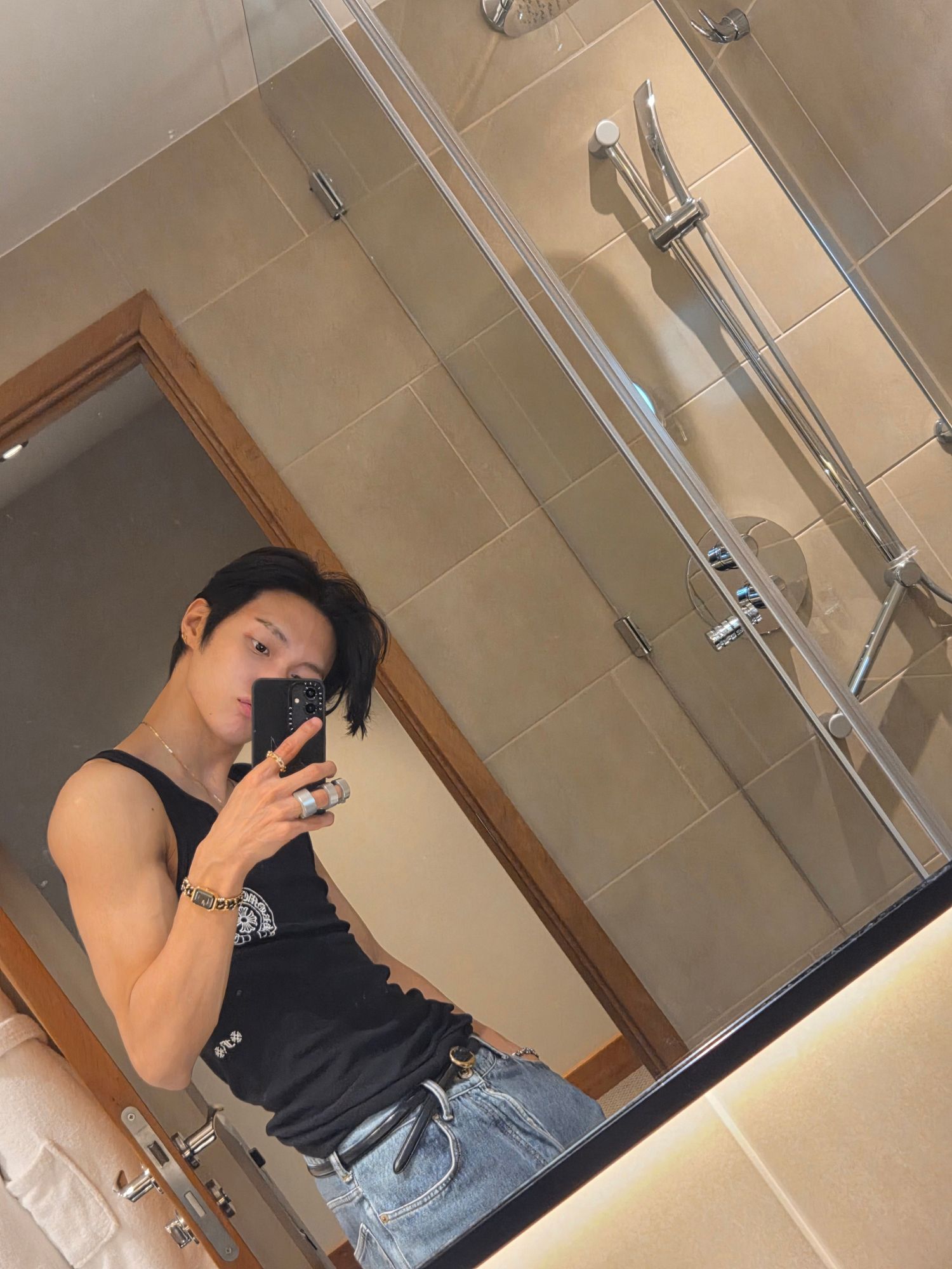 Latest photo of Wonbin (RIIZE)