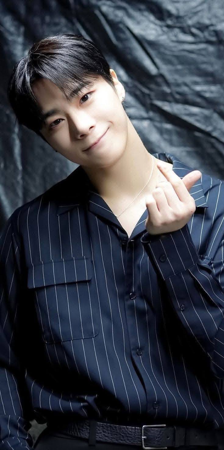 A moment captured by Moonbin (ASTRO)'s fan