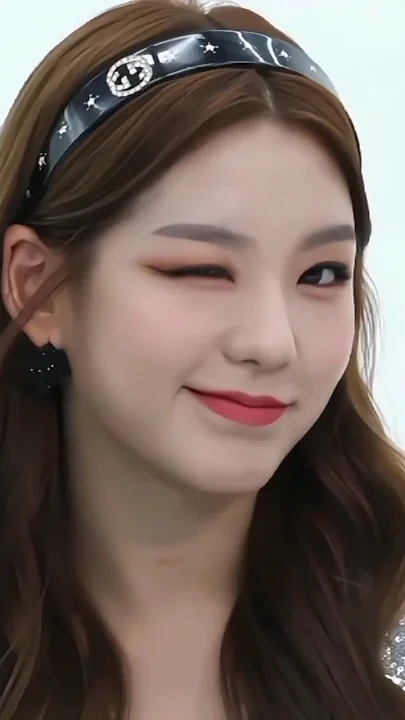 Behind-the-scenes cut of Soodam (SECRET NUMBER)