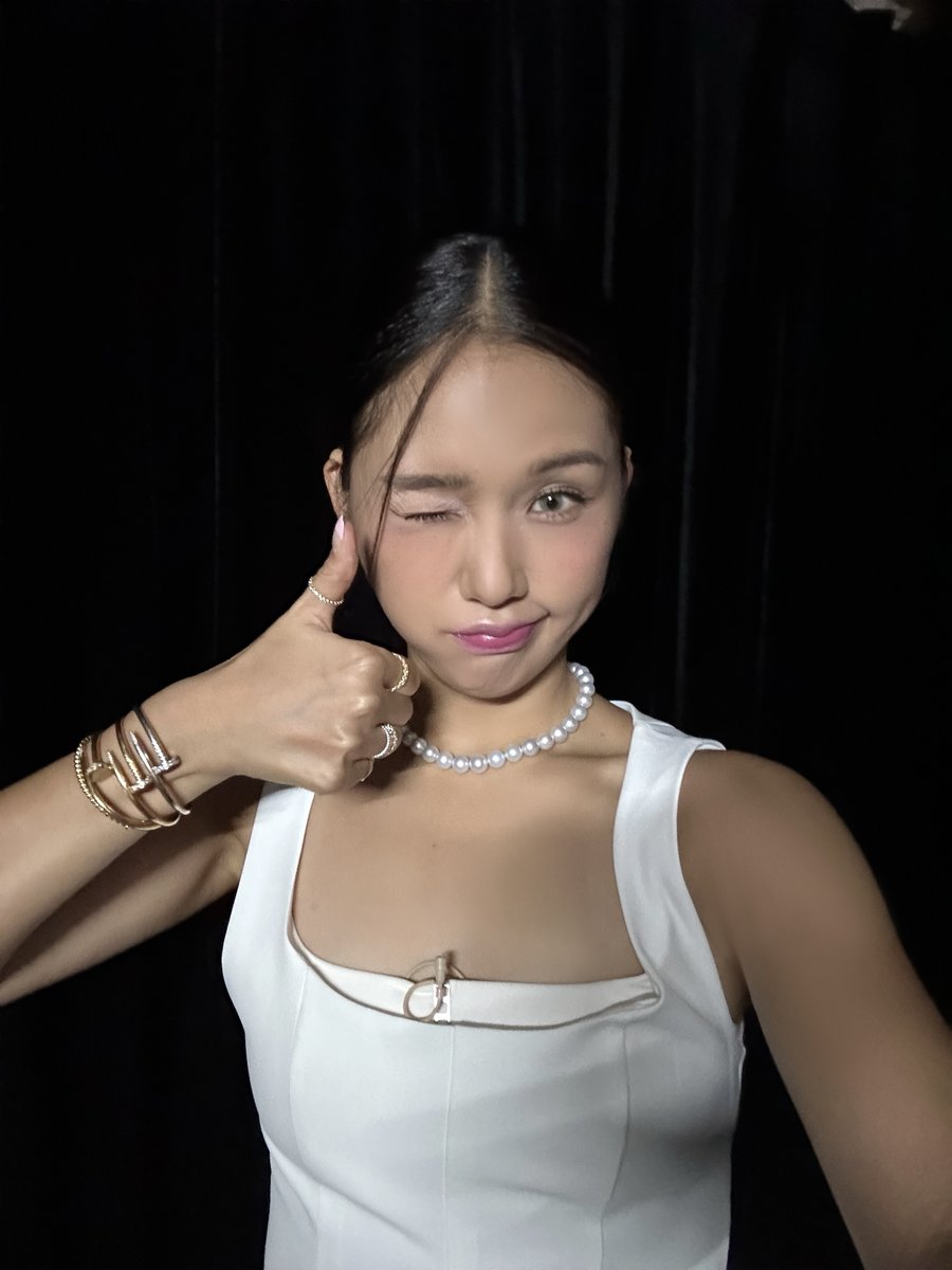 Foto aktivitas terbaru OH MY GIRL