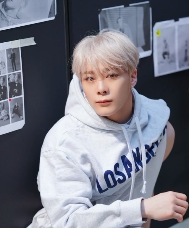 Behind-the-scenes cut of Moonbin (ASTRO)