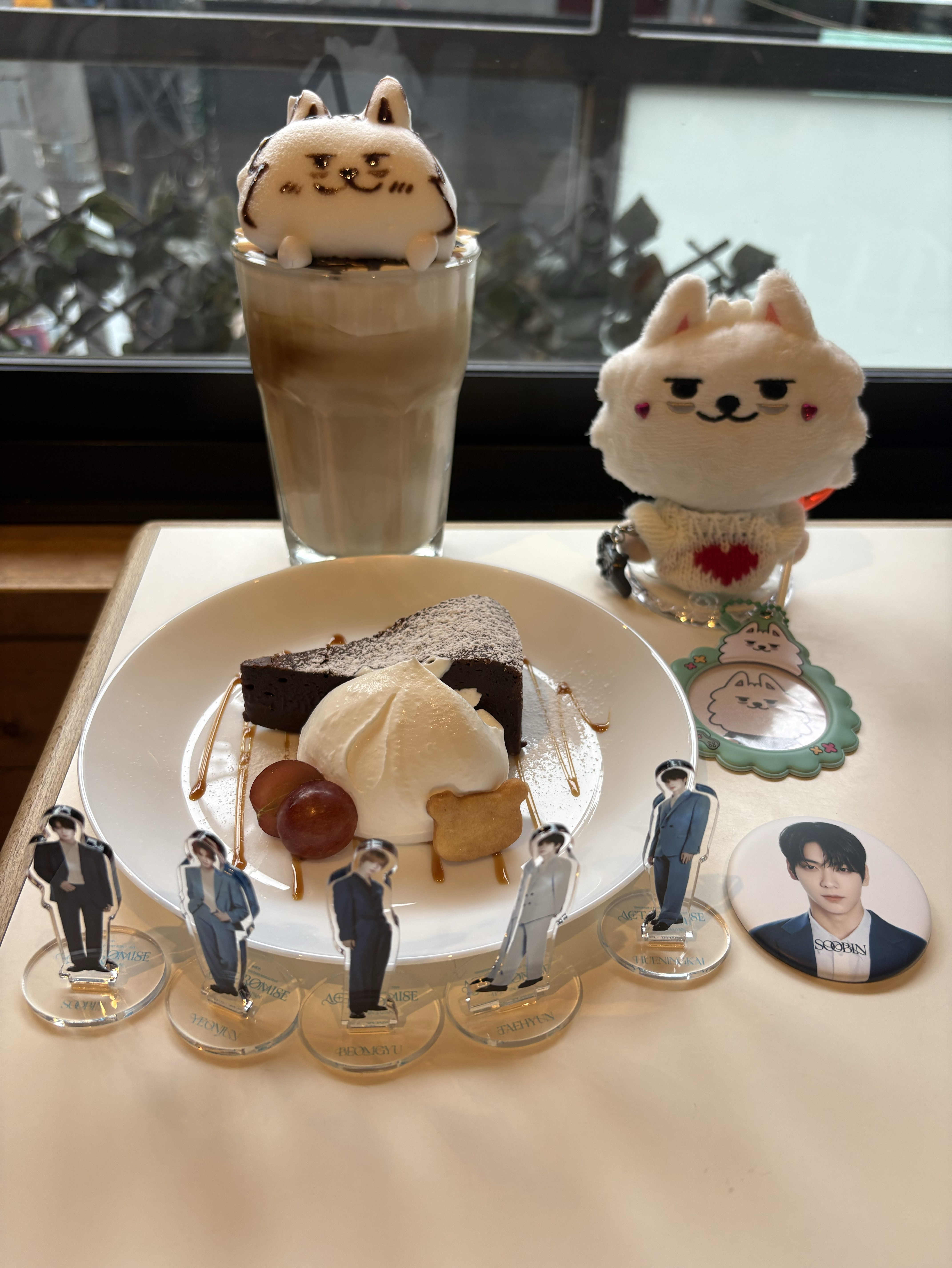 최애돌 커뮤니티 인기 폭발 포스트