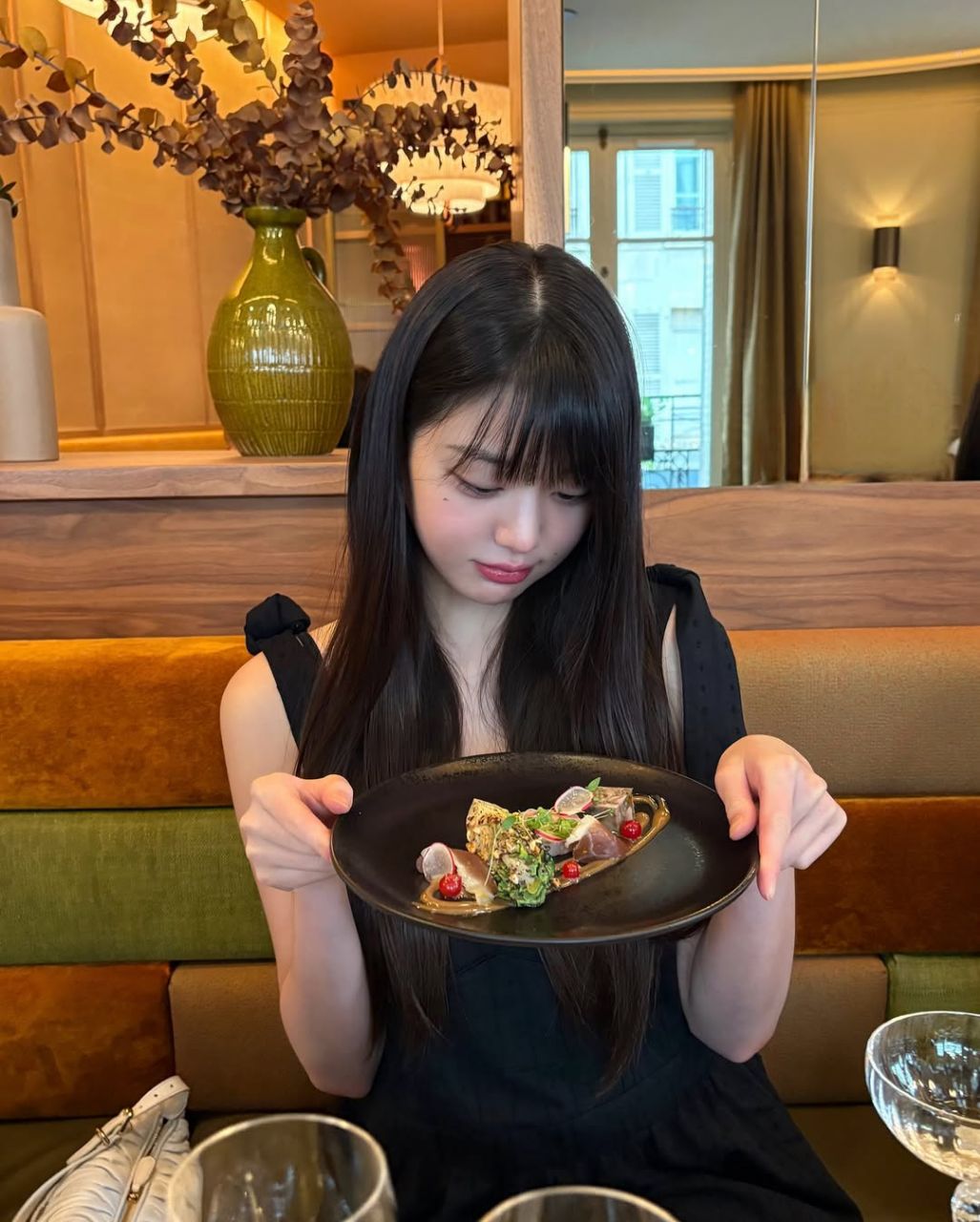 Behind-the-scenes cut of Jang Wonyoung (IVE)