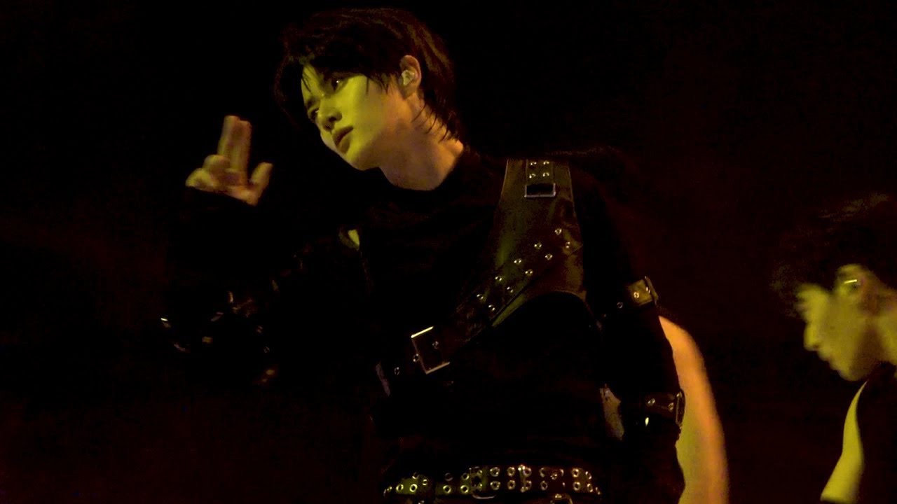 TOMORROW X TOGETHER的最新活动照片