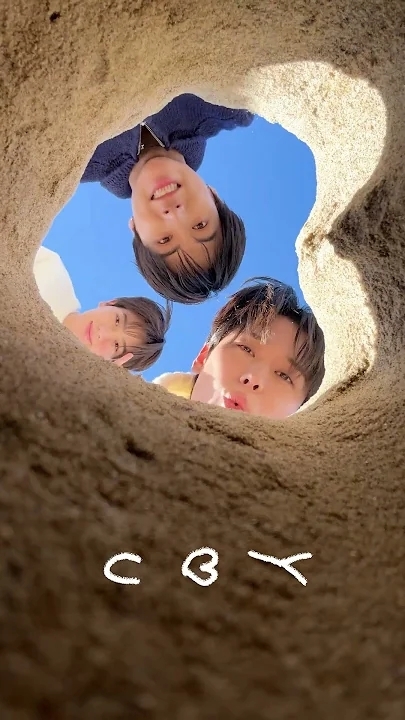 Recent activity shot of Hyunjae (THE BOYZ)