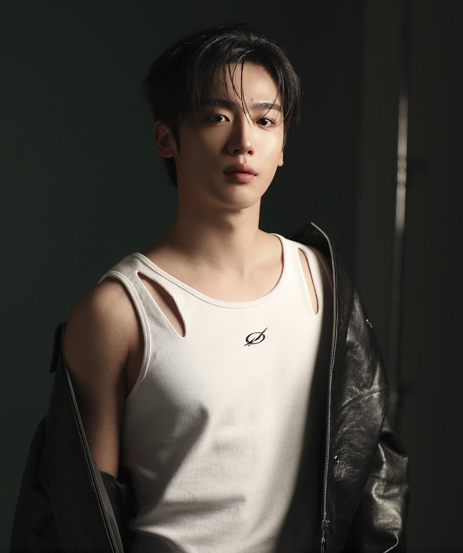 Behind-the-scenes cut of Kim Yohan (WEi)