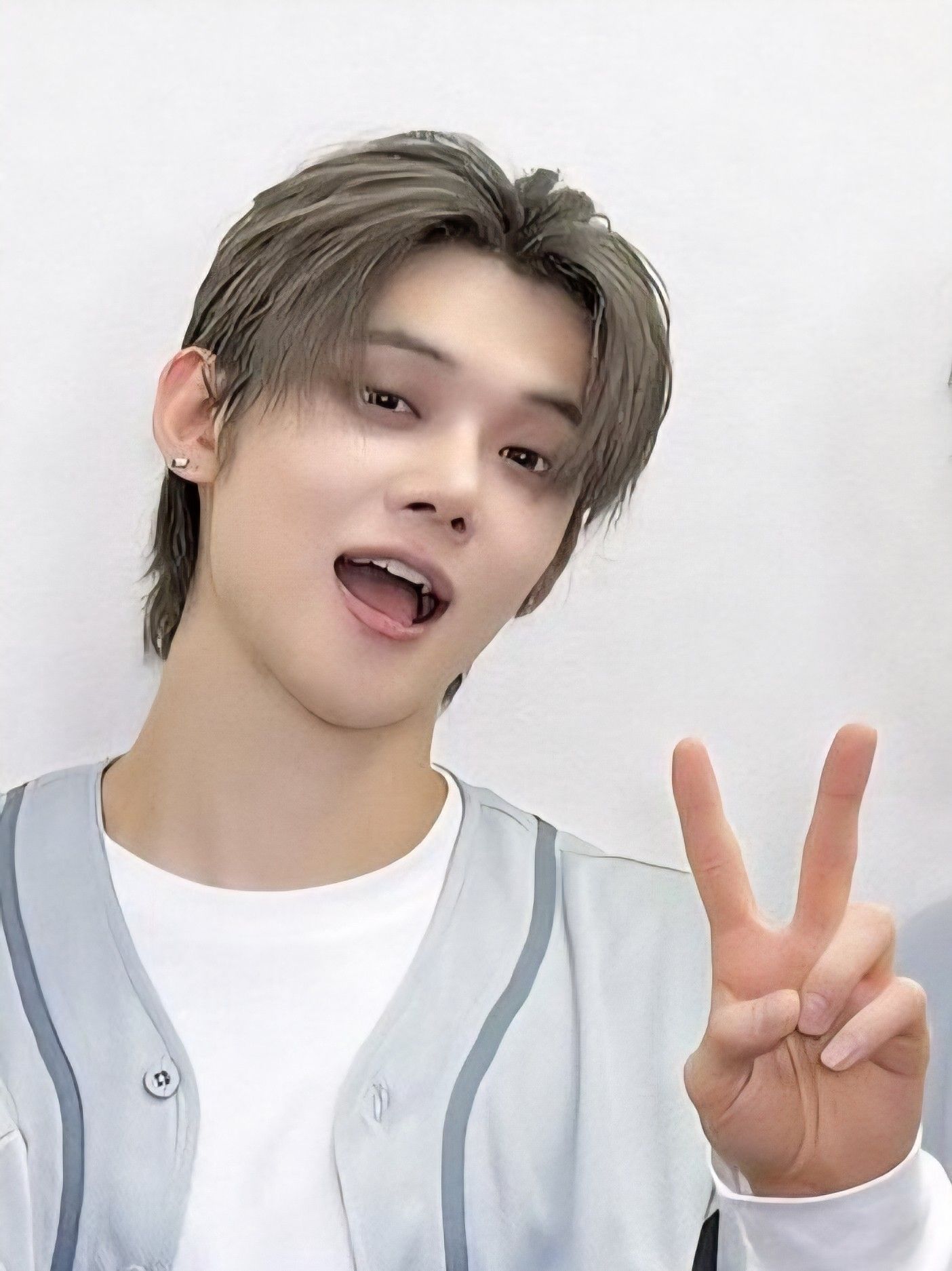 Foto terbaru Yeonjun (TOMORROW X TOGETHER)