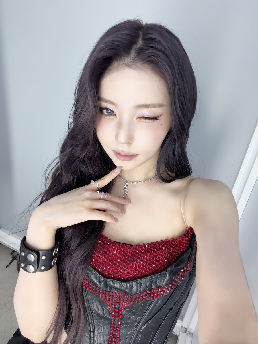 Recent activity shot of NMIXX