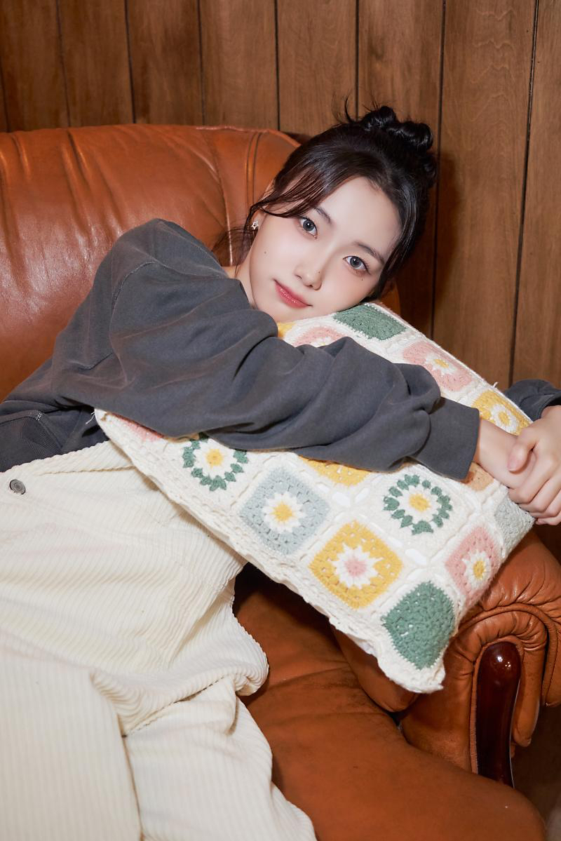 Recent activity shot of Seo Youngeun (Kep1er)