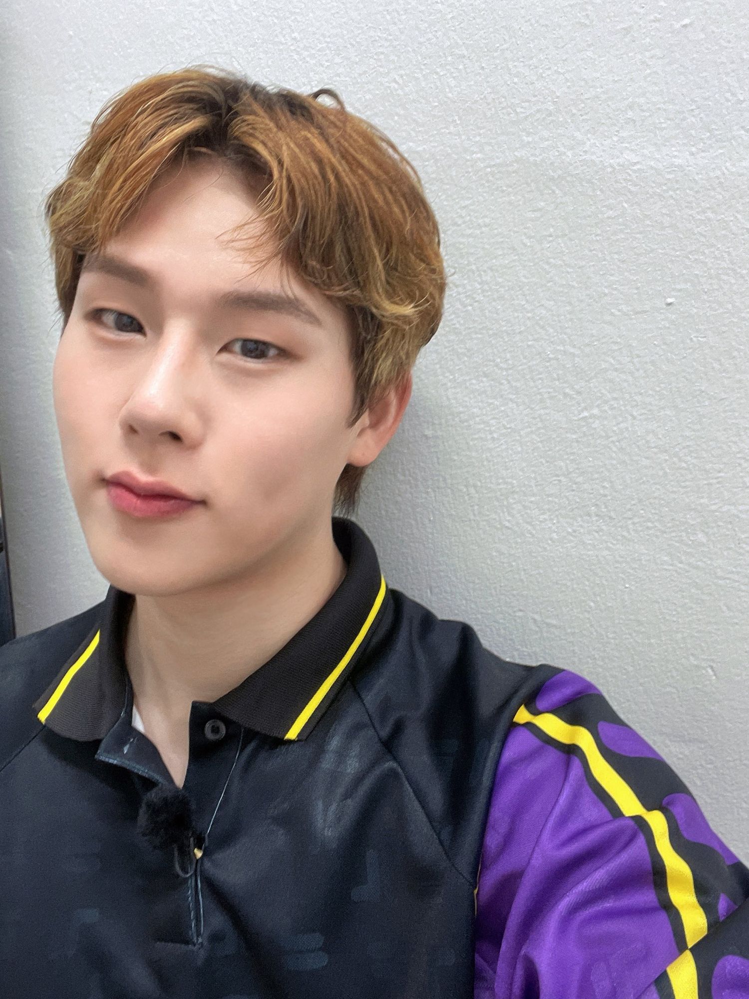 周憲 (MONSTA X)的最新照片