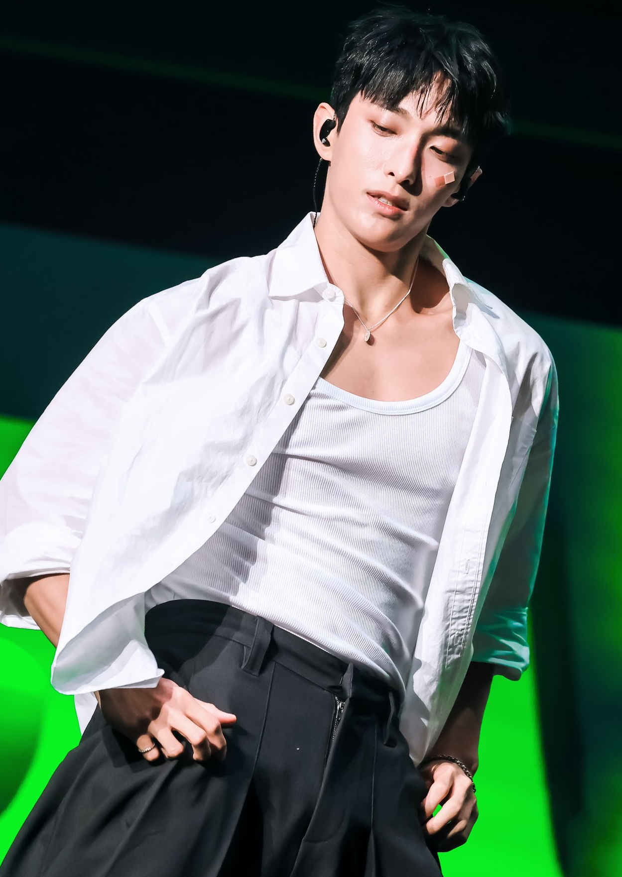 Behind-the-scenes cut of DK (SEVENTEEN)