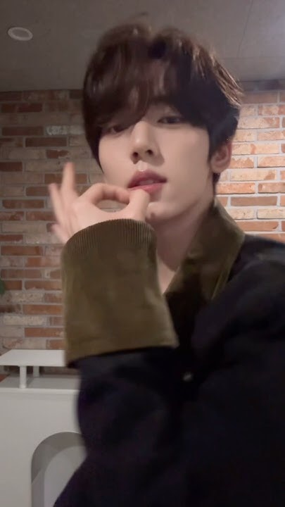 Behind-the-scenes cut of Han Yujin (ZEROBASEONE)