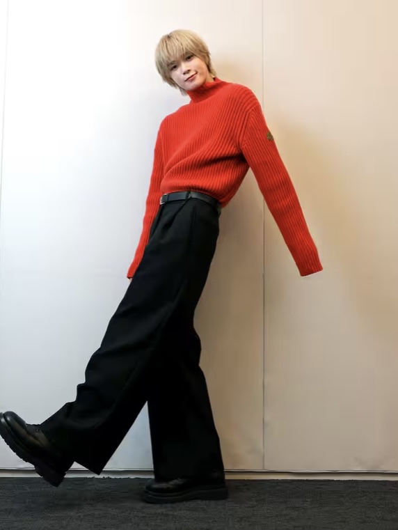 A moment captured by K (&TEAM)'s fan