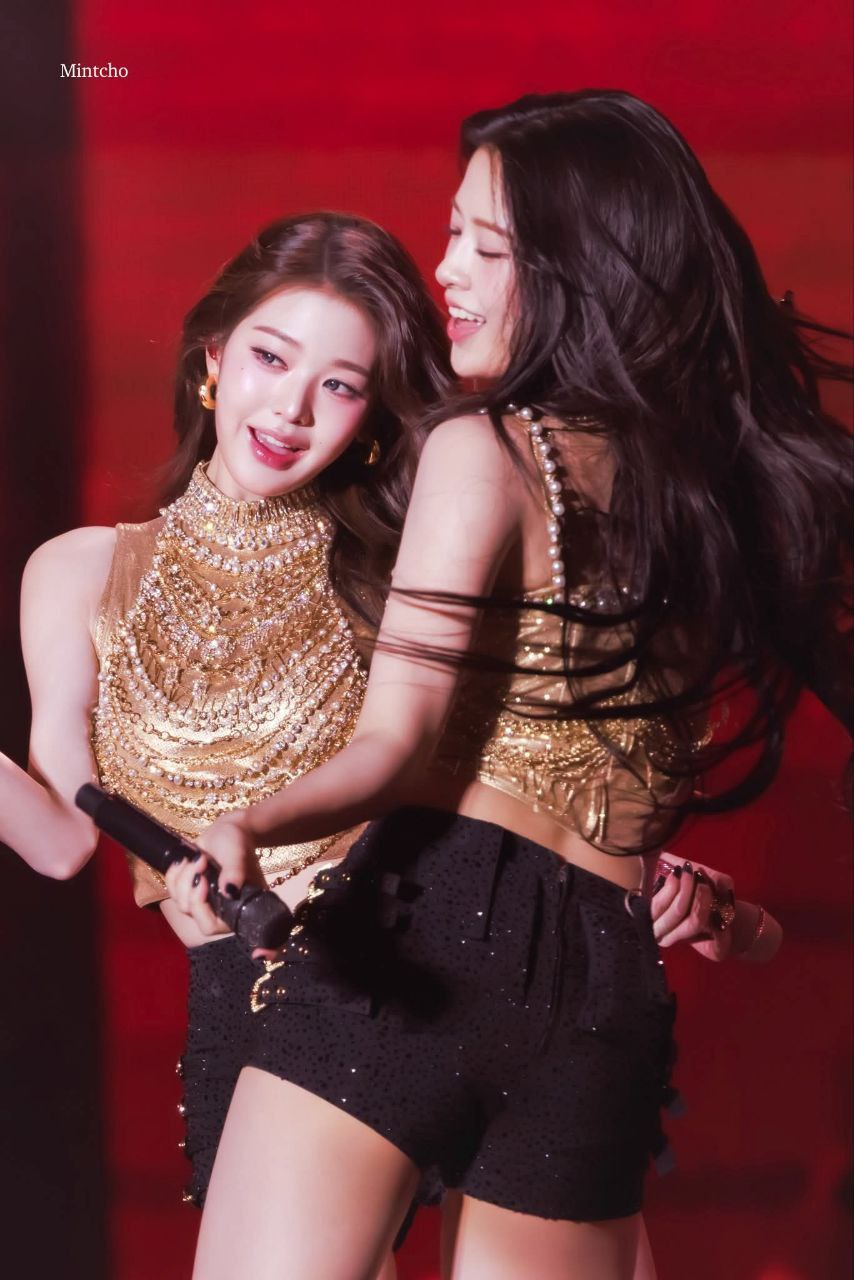 Recent activity shot of Jang Wonyoung (IVE)