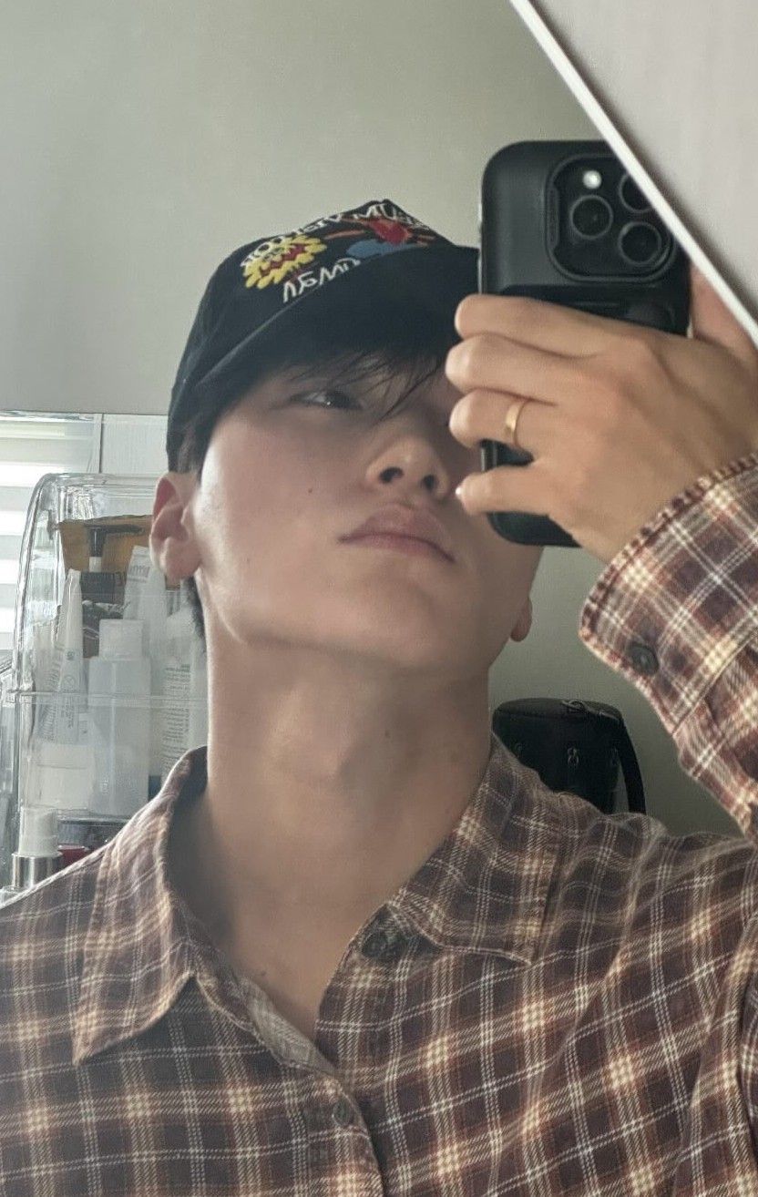 Recent activity shot of San (ATEEZ)