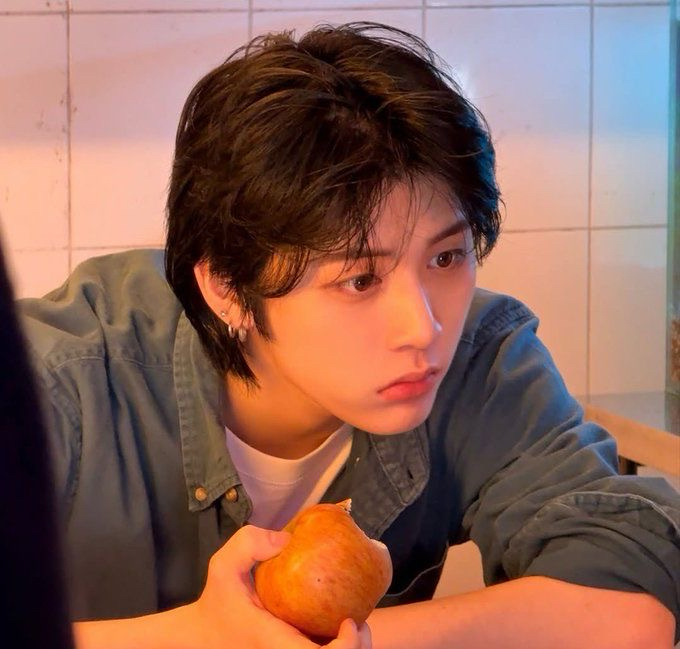 Behind-the-scenes cut of BOYNEXTDOOR