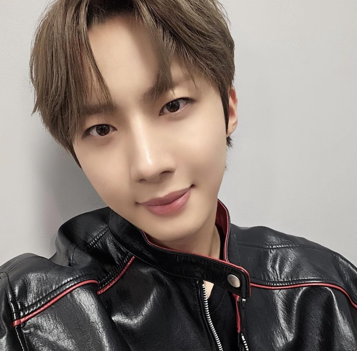 Behind-the-scenes cut of Hui (PENTAGON)