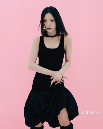 Latest photo of Mako (NiziU)