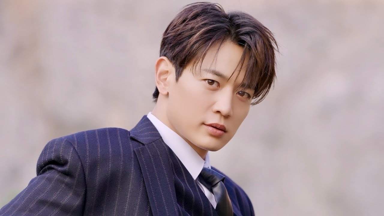 Recent activity shot of Minho (SHINee)