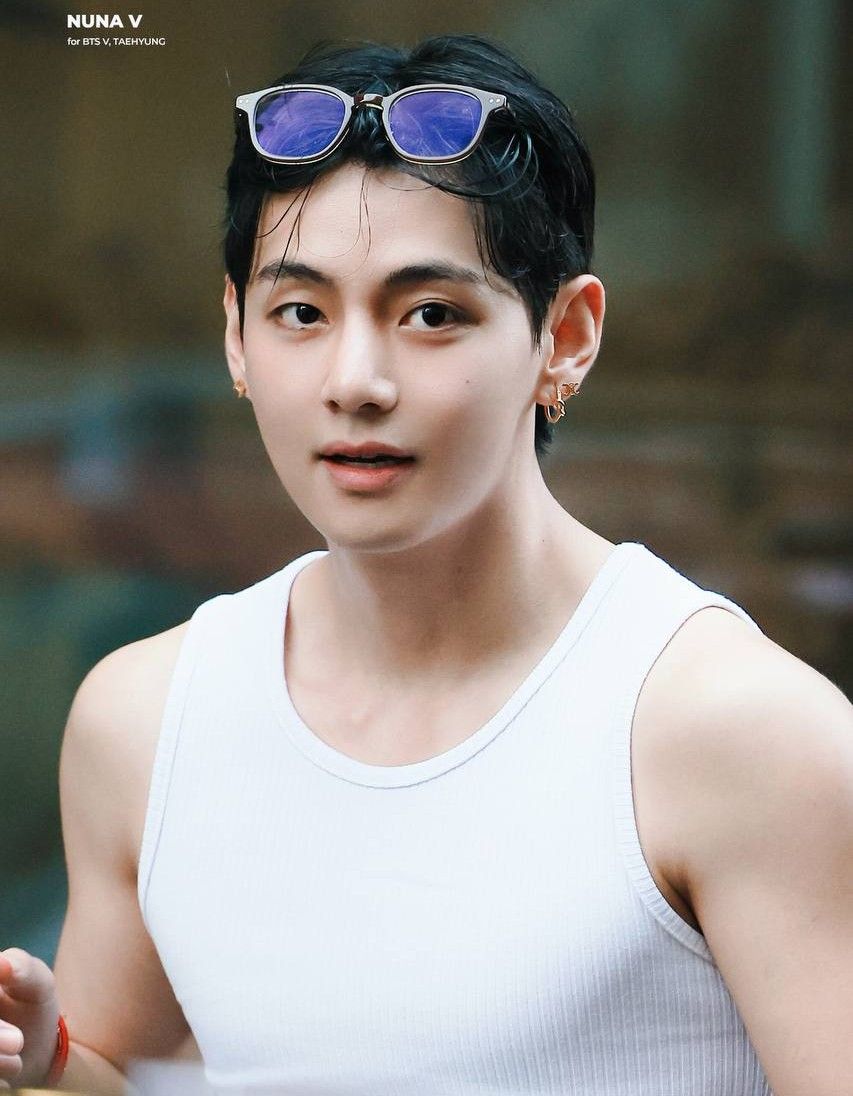 Recent activity shot of V (BTS)