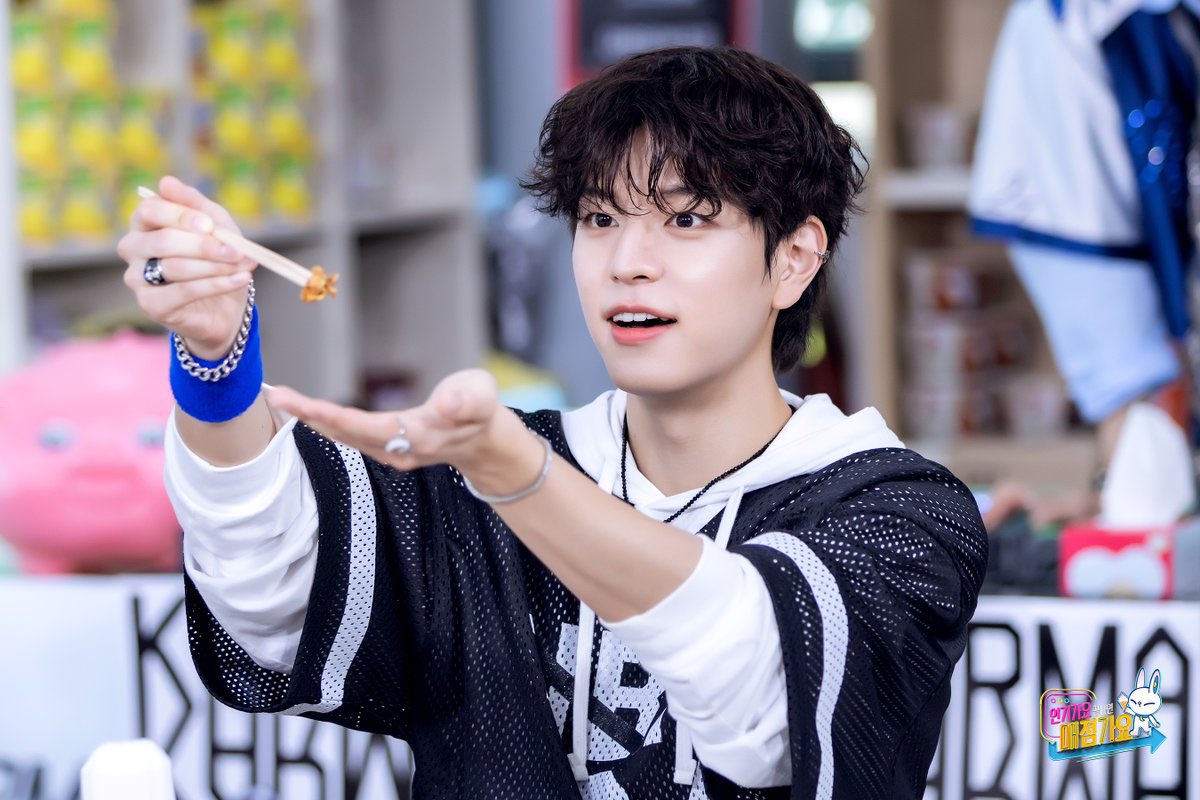 Latest photo of Seungmin (Stray Kids)