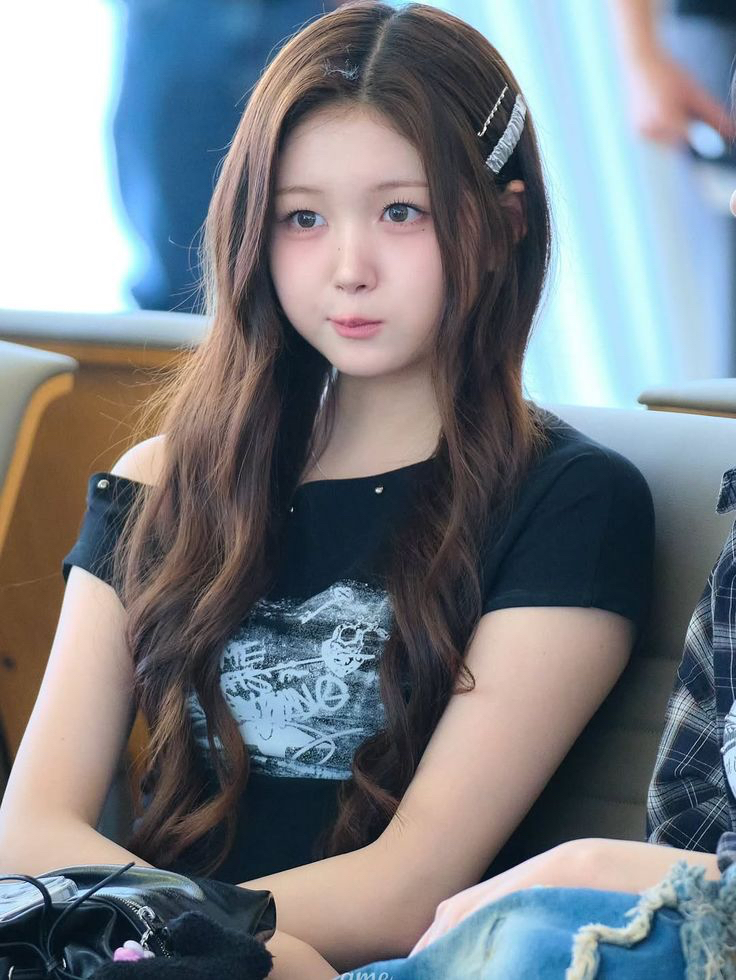 Momen yang diabadikan oleh penggemar Joobin (tripleS)