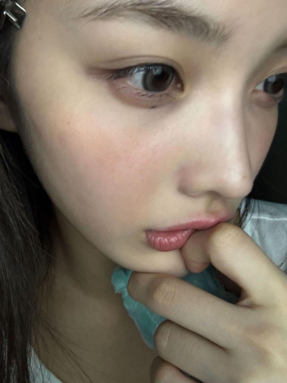 A moment captured by Iroha (ILLIT)'s fan