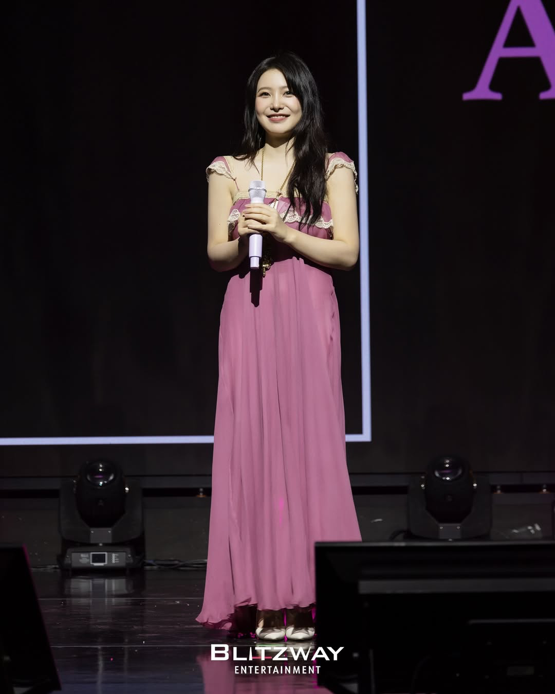 Behind-the-scenes cut of Yeri (Red Velvet)