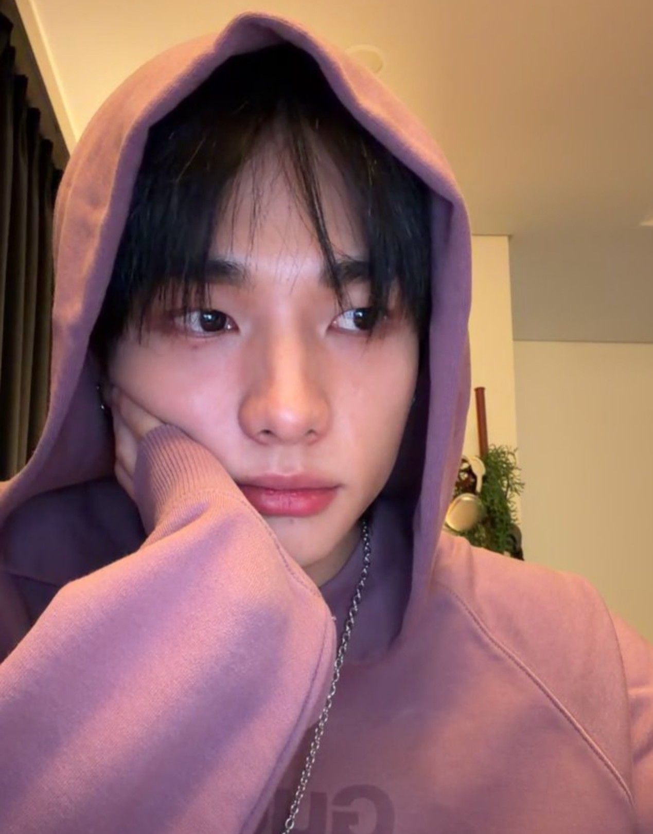 Behind-the-scenes cut of Hyunjin (Stray Kids)