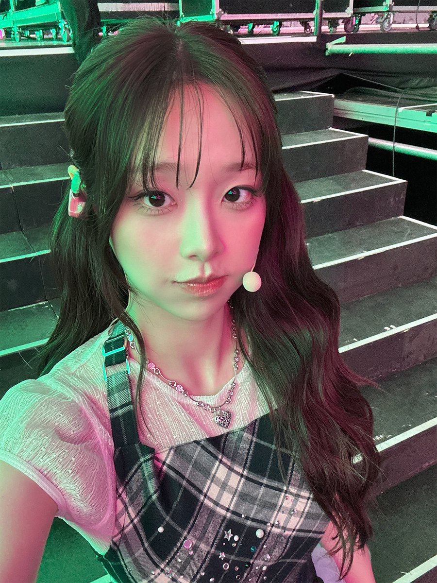 A moment captured by Chuu's fan