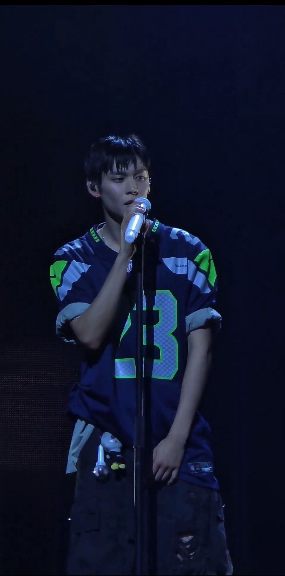 A heartfelt wallpaper shared by Eunseok (RIIZE)'s fans