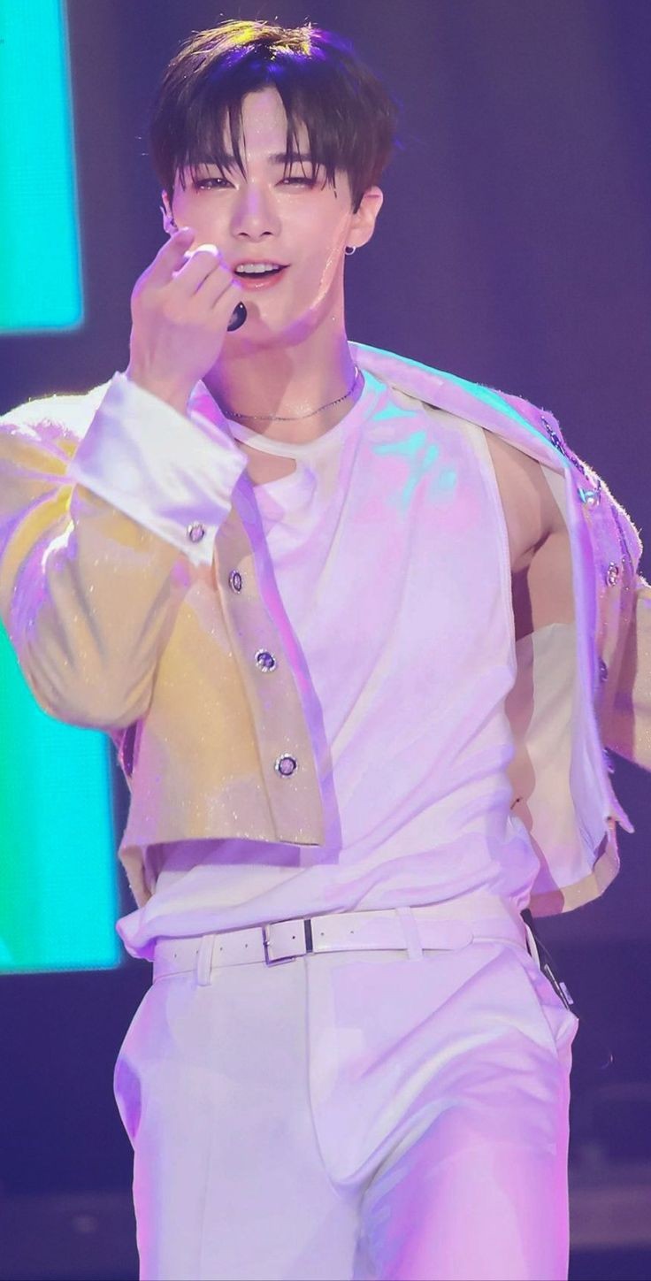 K-pop star post gaining attention now