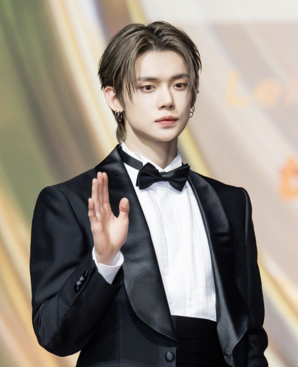 K-pop star post gaining attention now