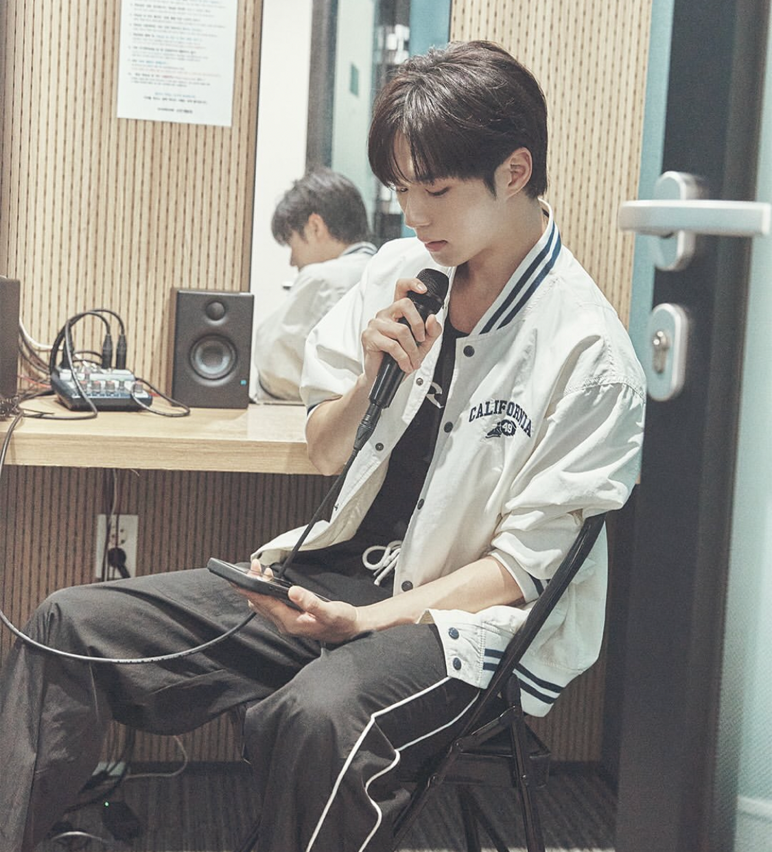Recent activity shot of Kim Junseo (ALPHA DRIVE ONE)