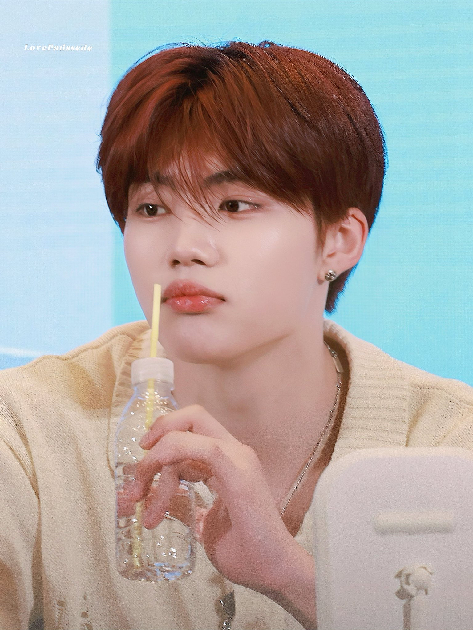 박건욱 (제로베이스원) 최근 활동샷